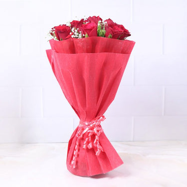 Red Love - 10 Red Roses Bouquet